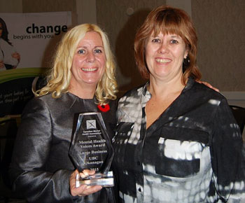 From left: Tracey Hawthorn and Deb Oakley were on hand to accept the Canadian Mental Health Association’s Voices Award on Nov. 4.